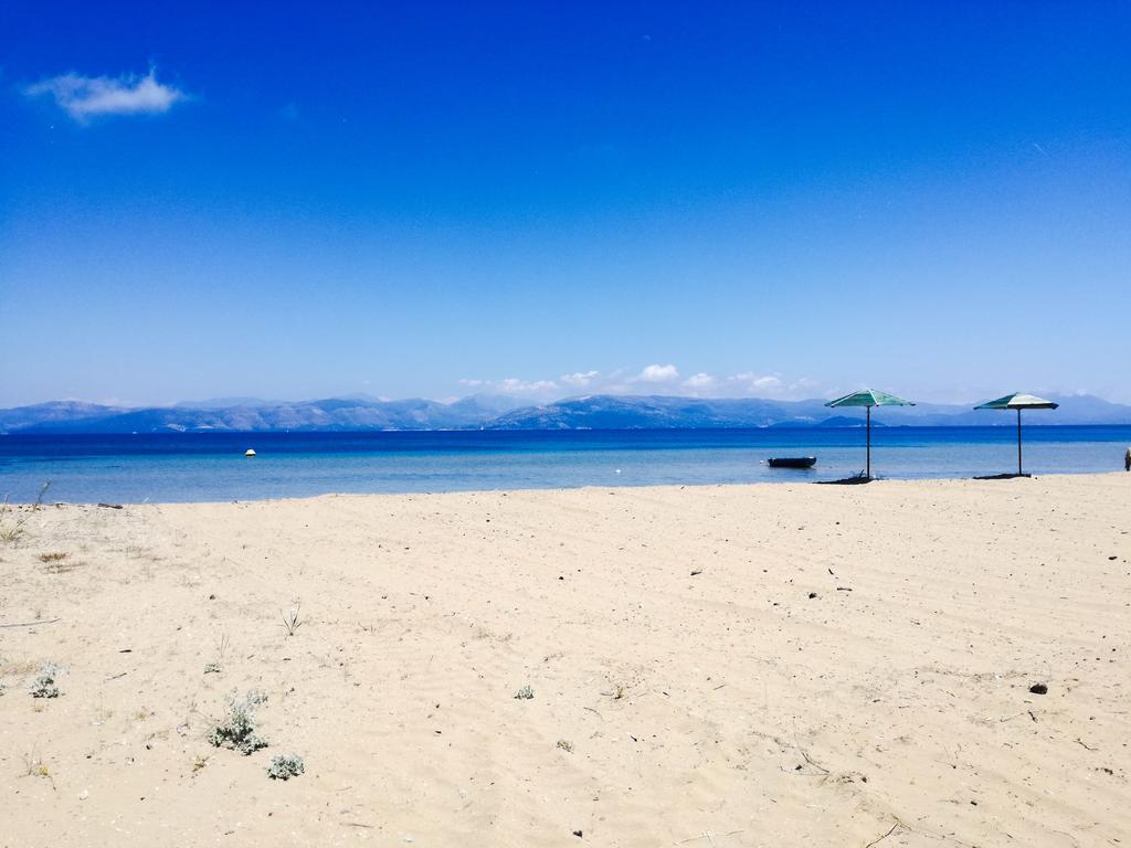Antonia Beachfront Villa Лефкими Экстерьер фото