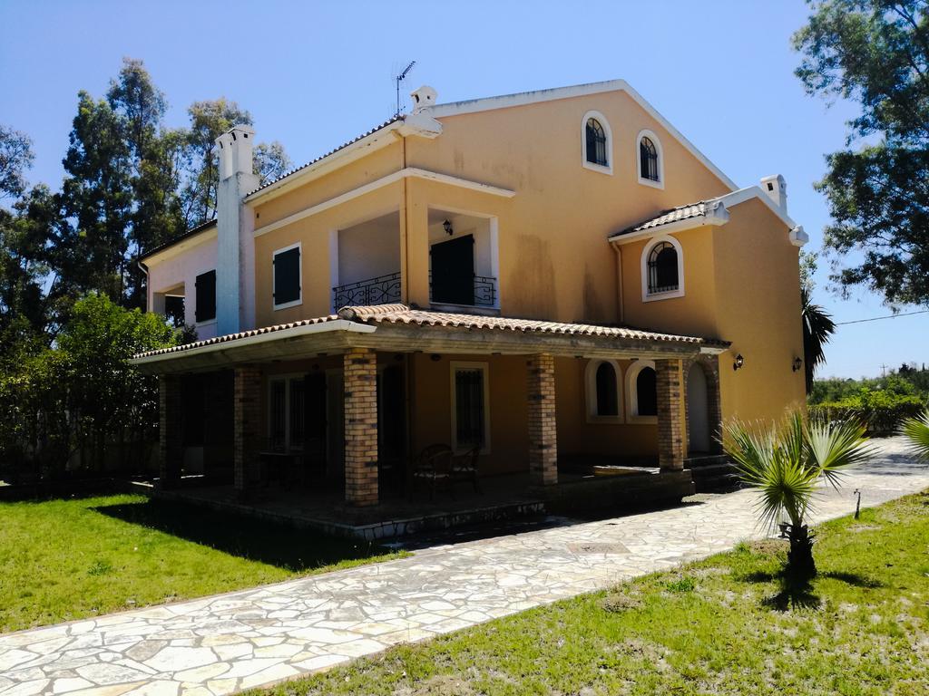 Antonia Beachfront Villa Лефкими Экстерьер фото