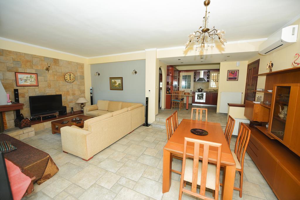 Antonia Beachfront Villa Лефкими Экстерьер фото