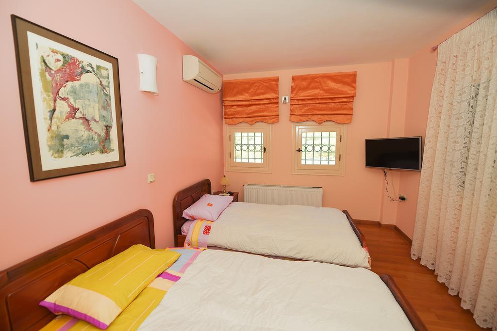 Antonia Beachfront Villa Лефкими Экстерьер фото