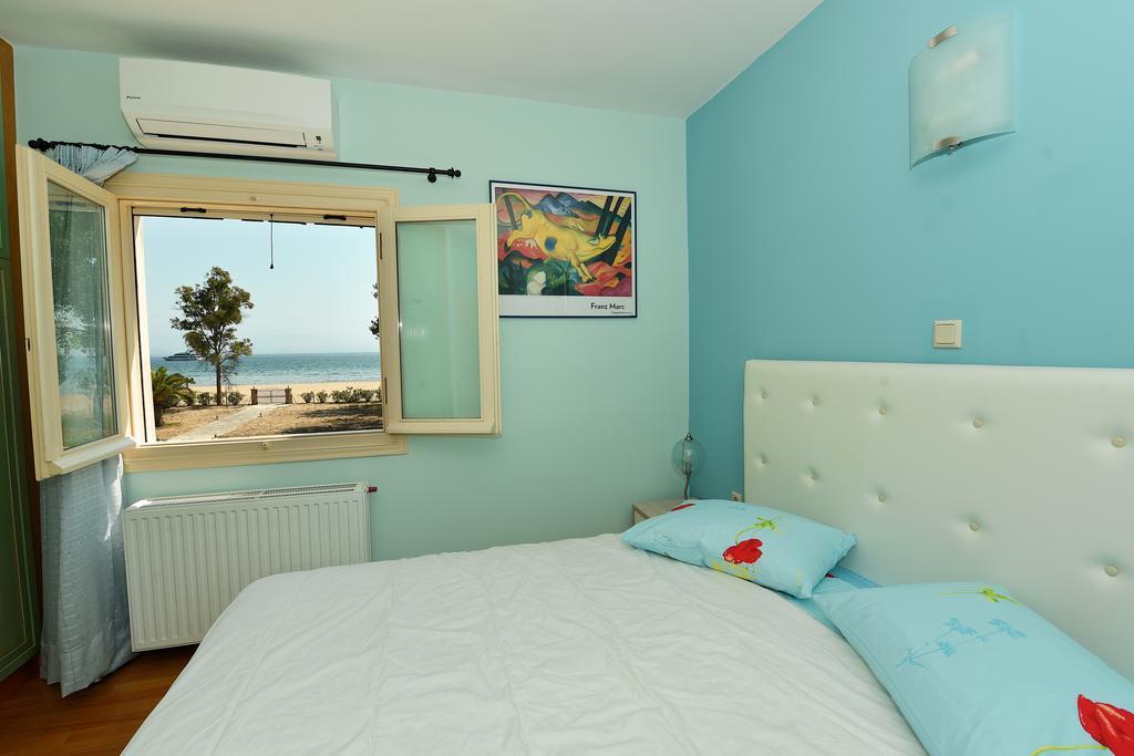 Antonia Beachfront Villa Лефкими Экстерьер фото