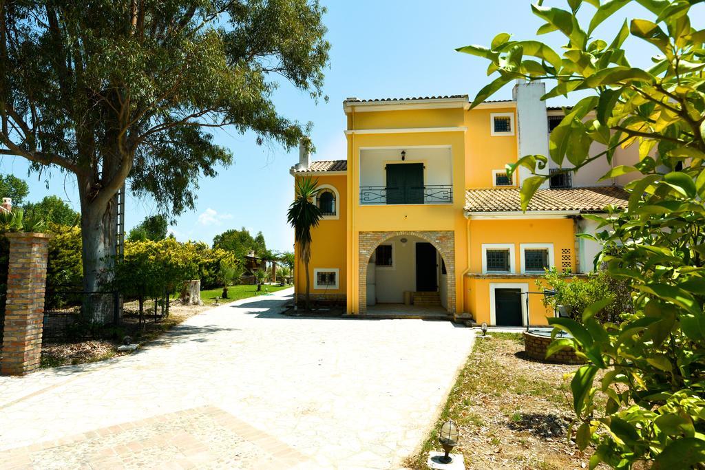 Antonia Beachfront Villa Лефкими Экстерьер фото