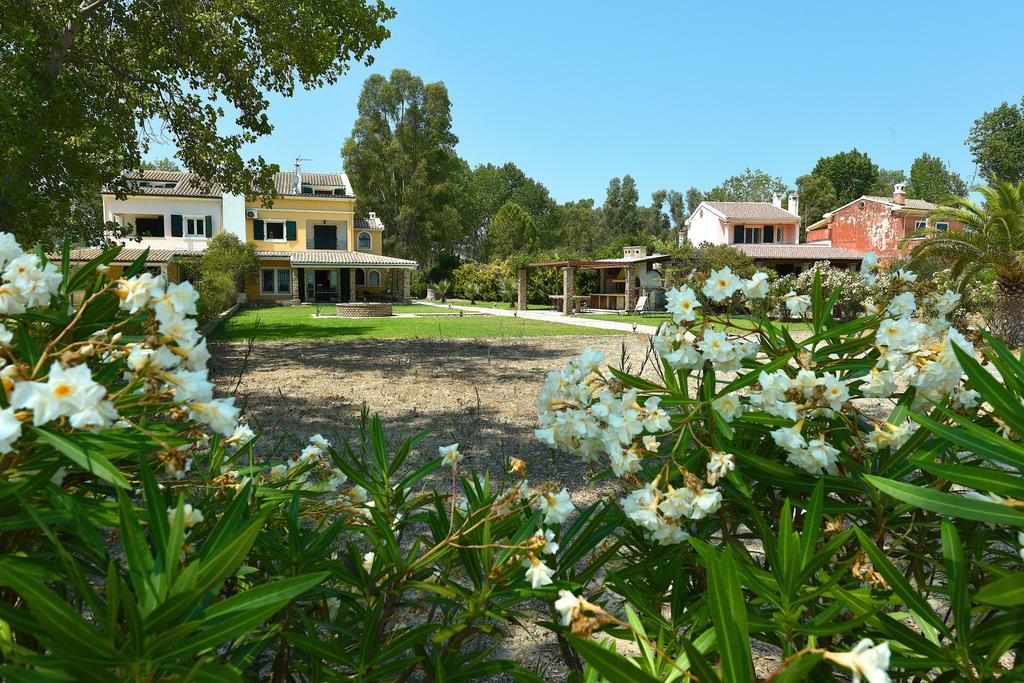 Antonia Beachfront Villa Лефкими Экстерьер фото